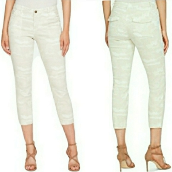 William Rast Pants - 🆕William Rast Cropped Skinny Camo Cargo Pants